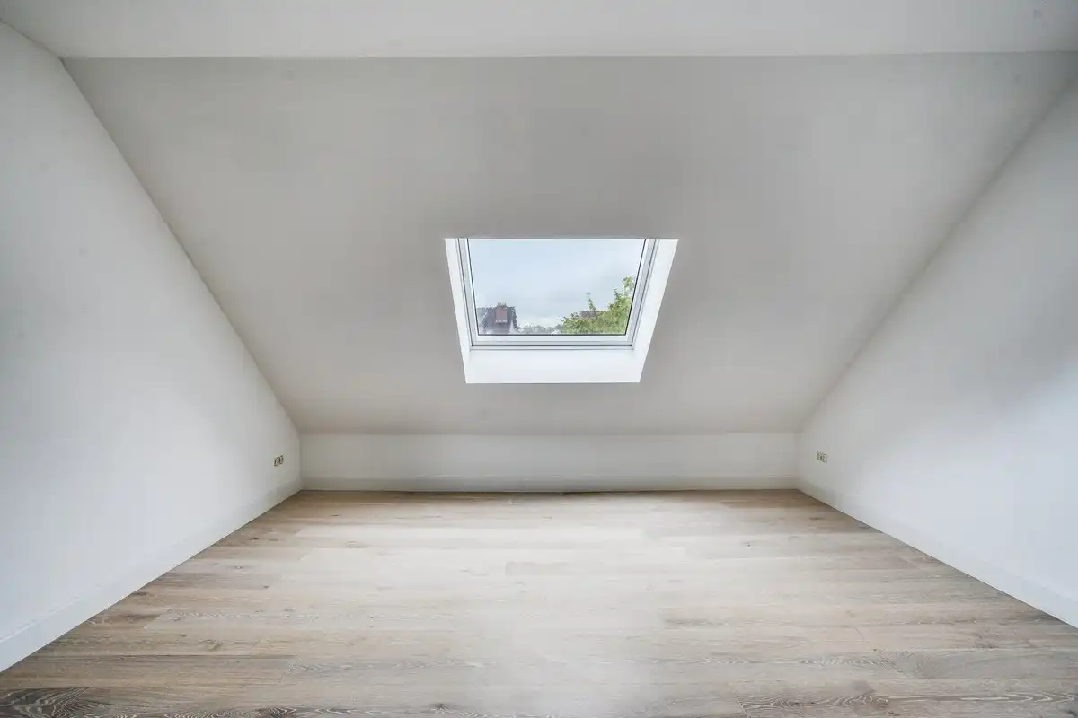 Gerenoveerde woning aan Coloma - EPC label A foto 10