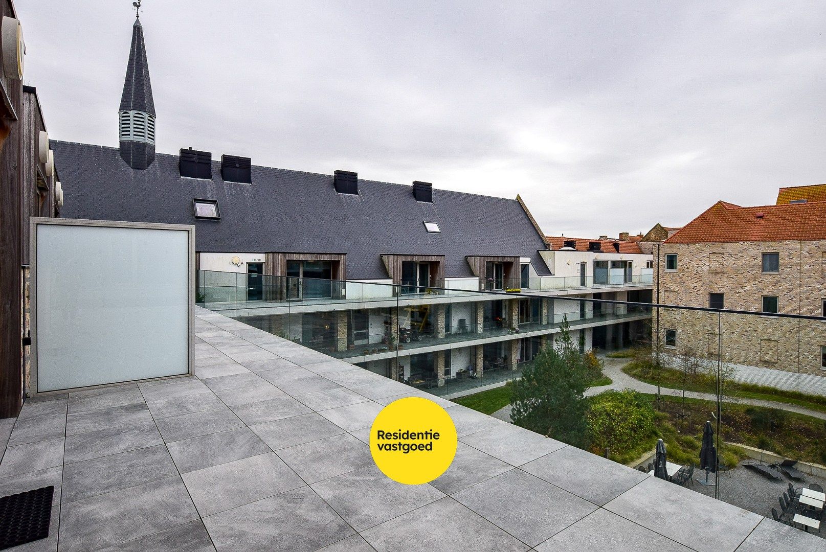 Prachtig 1-slaapkamerappartement (assistentiewoning) in Residentie Clarenhof, uniek wonen in hartje Nieuwpoort.  foto 17