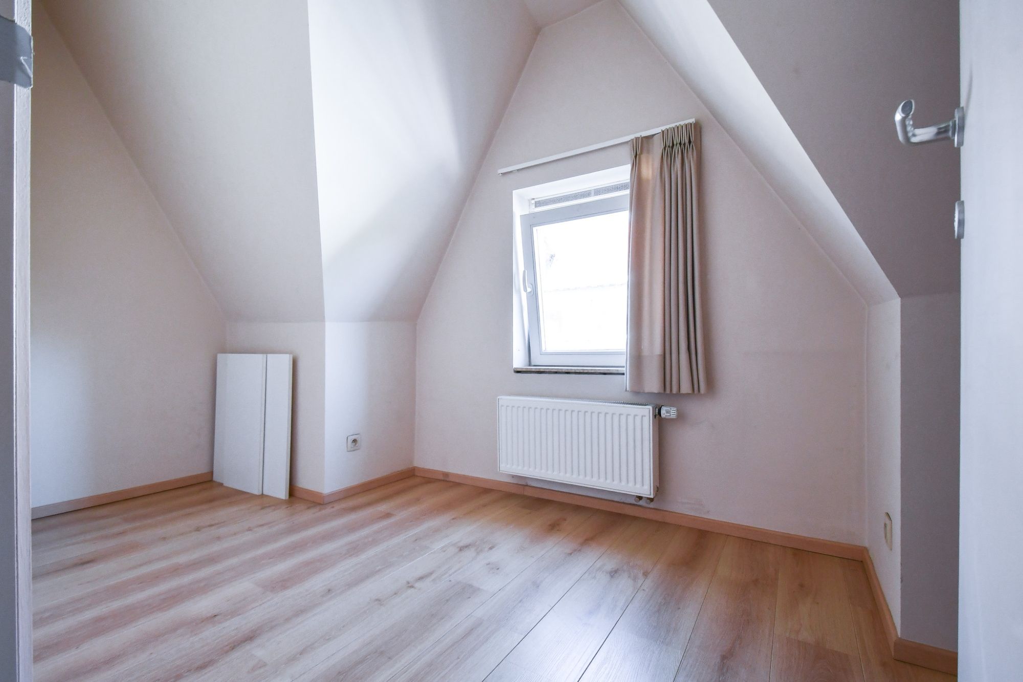 HANDELSWONING OP MOOIE LIGGING foto 21