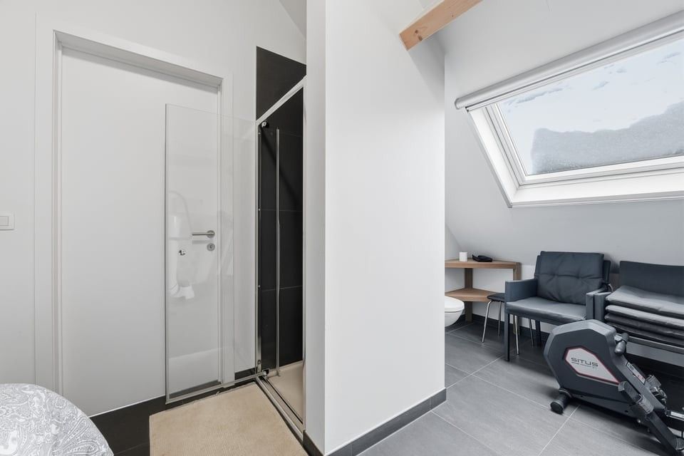 PENTHOUSE MET UNIEK DAKTERRAS, SAUNA EN STAANPLAATS IN HARTJE SINT-TRUIDEN foto 19