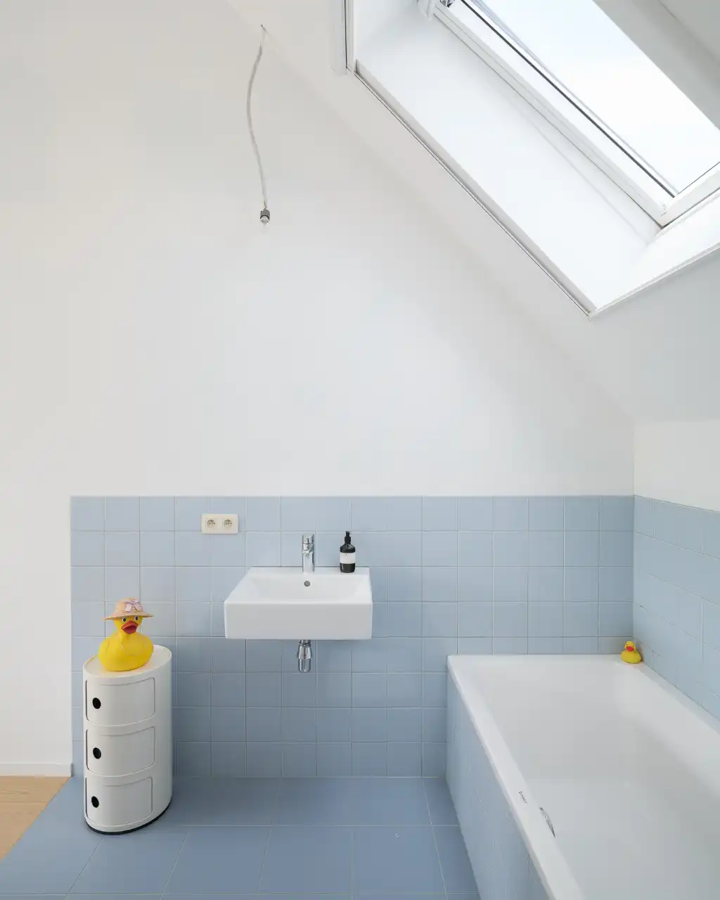 Architecturale gezinswoning met drie slaapkamers, zicht op water en groen, vlak bij de Coupure. foto 15