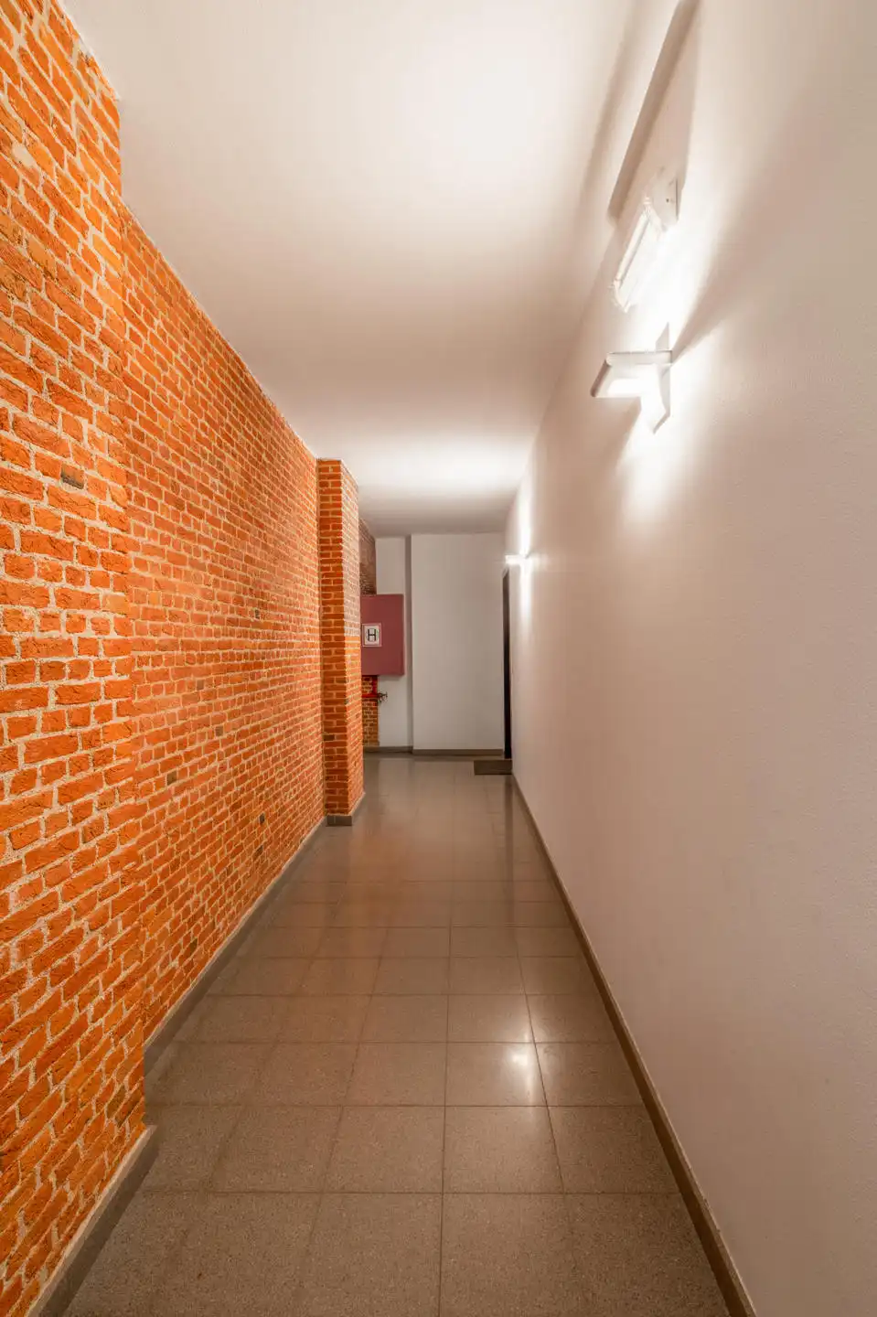 Exclusieve kantoorloft met karakter en uitzicht op het MAS foto 23