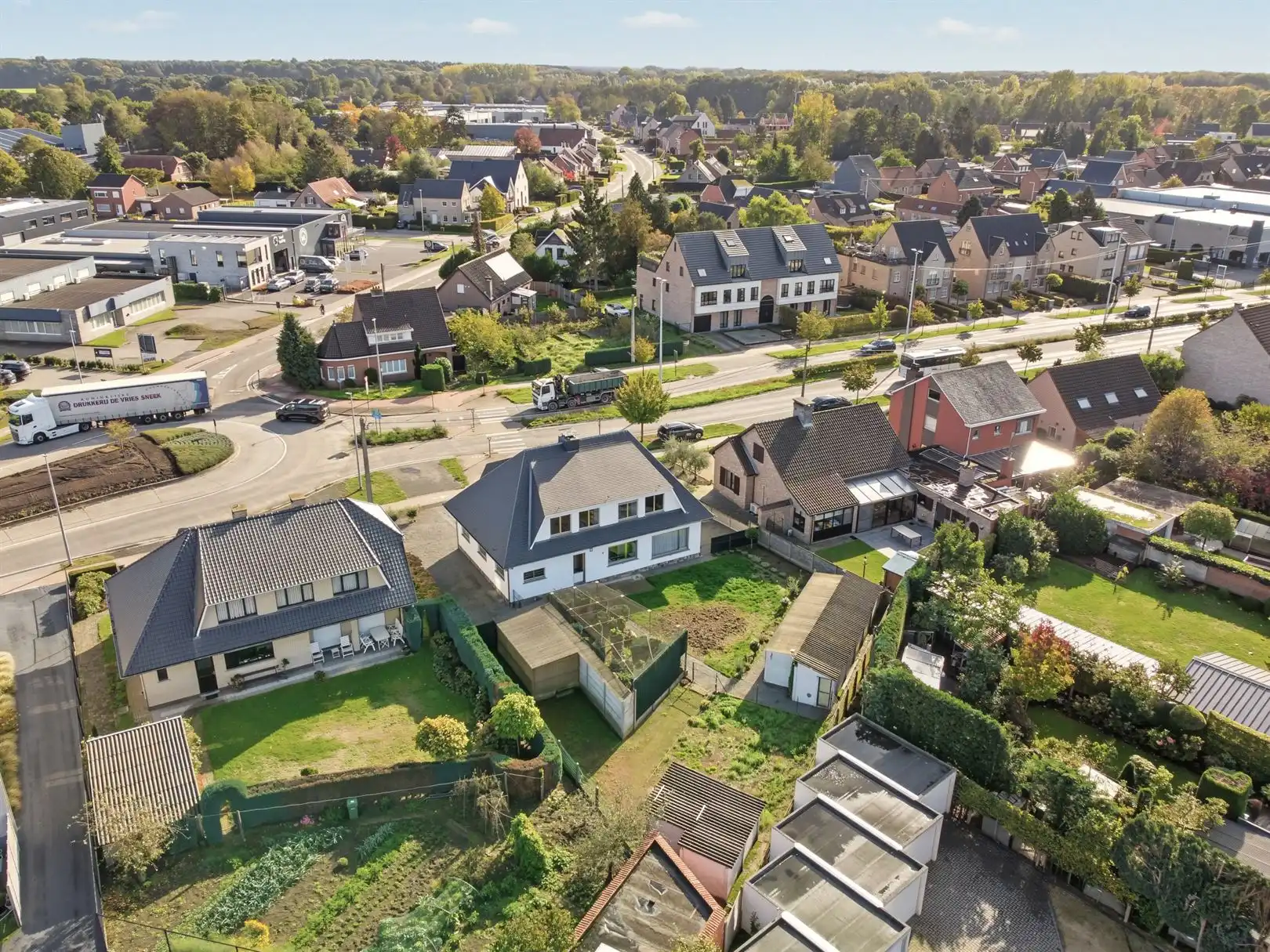 Karaktervolle villa met veel ruimte, licht en groen rondom. foto 29