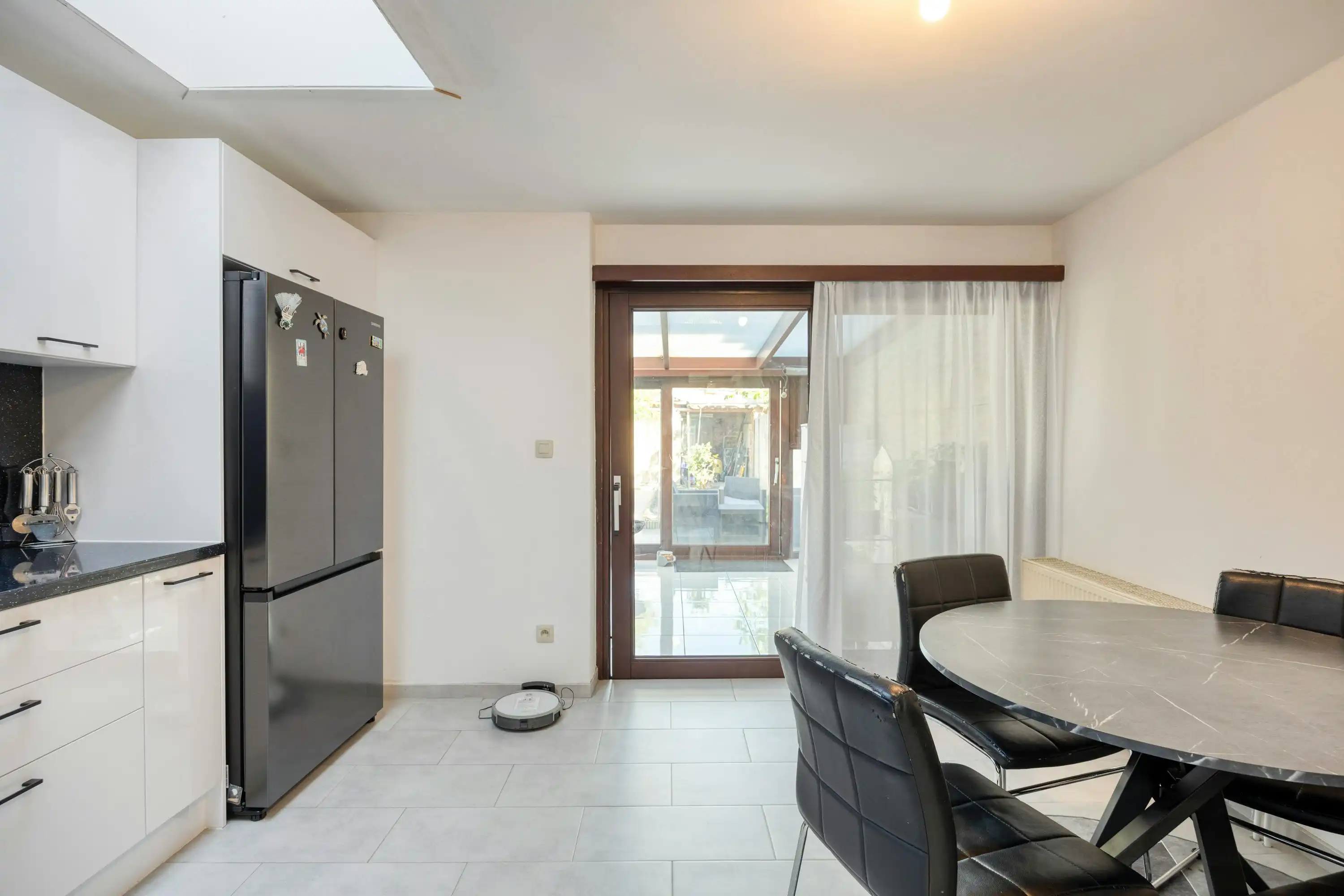 Instapklaar huis met 3 slaapkamers te koop in Merksem foto 7