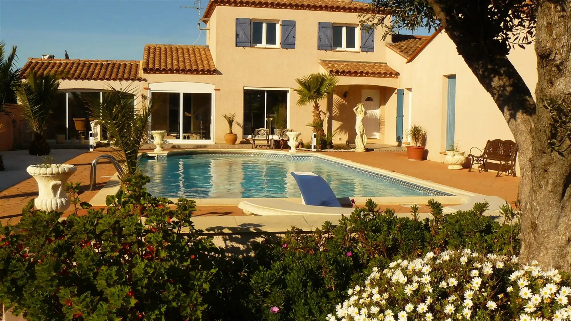 Villa met 4 slaapkamers - tussen Perpignan en Narbonne foto {{pictureIndex}}