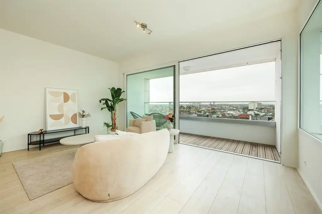 Recent appartement met panormaisch zicht en parkeerplaats foto 2
