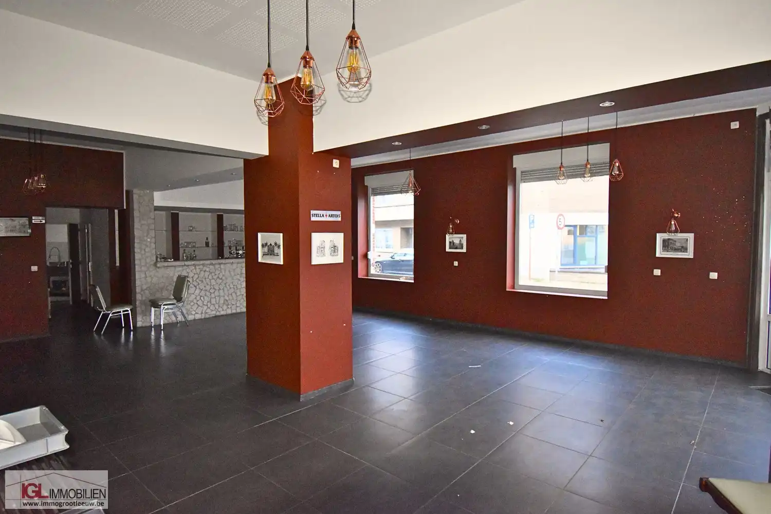 Handelsruimte met appartement te koop in Sint-Pieters-Leeuw foto 4