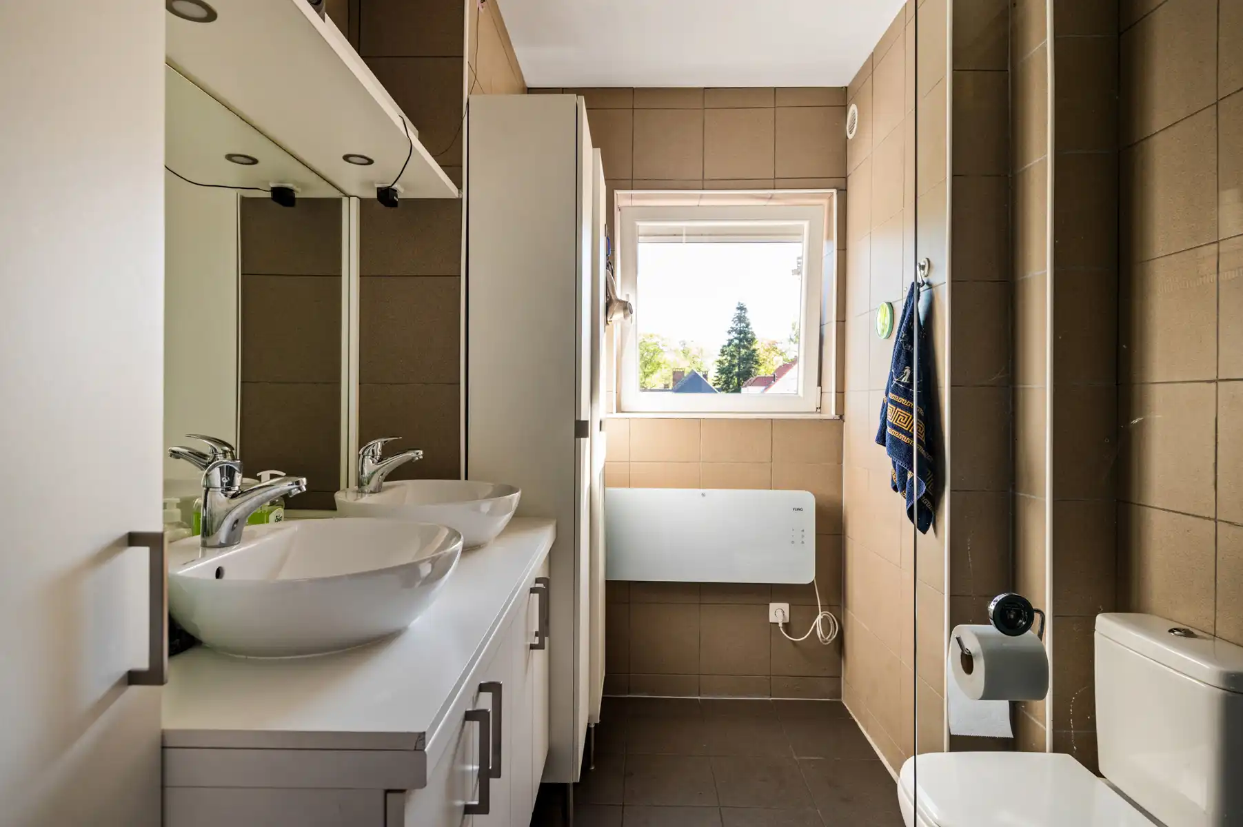 Instapklare woning met 2 kamers, tuin en garage foto 5