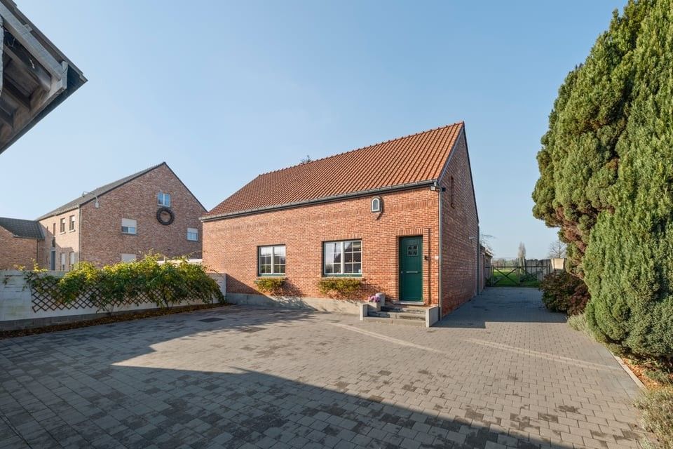 KARAKTERVOLLE WONING MET GROTE GARAGE OP EEN PRACHTIG PERCEEL VAN 13A50CA IN ALKEN foto 34