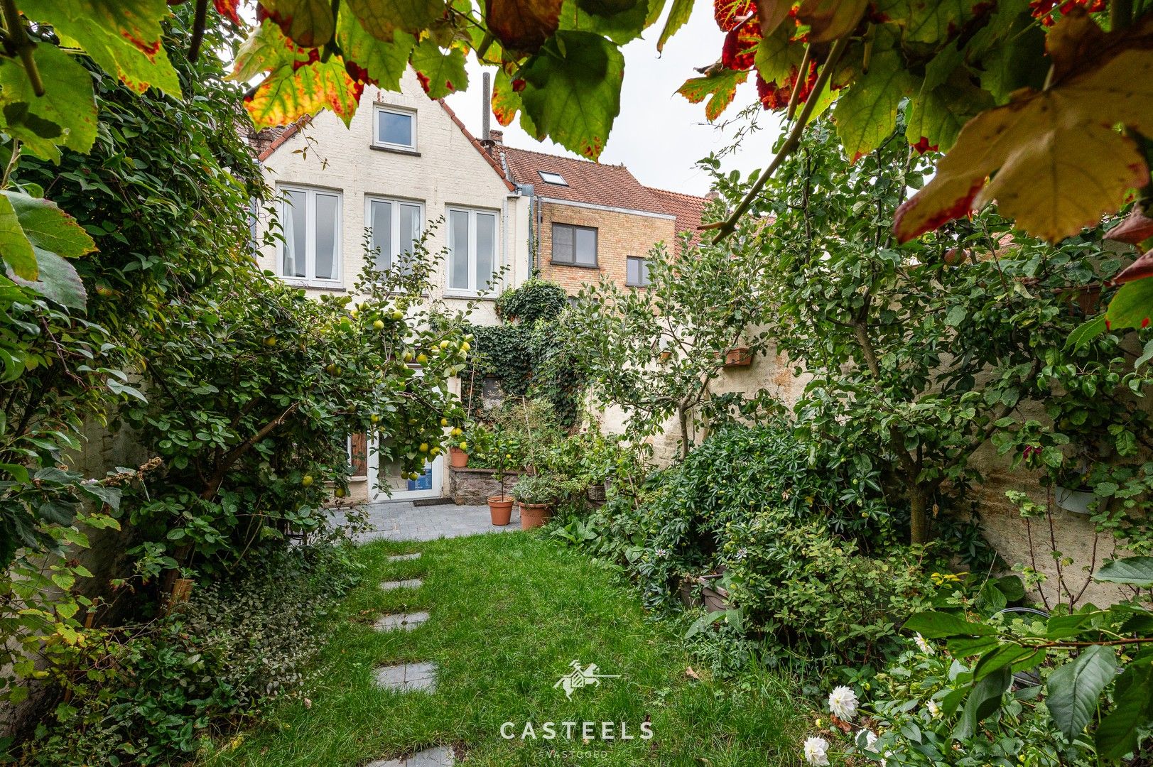 Charmante stadswoning te koop in hartje Brugge foto 2