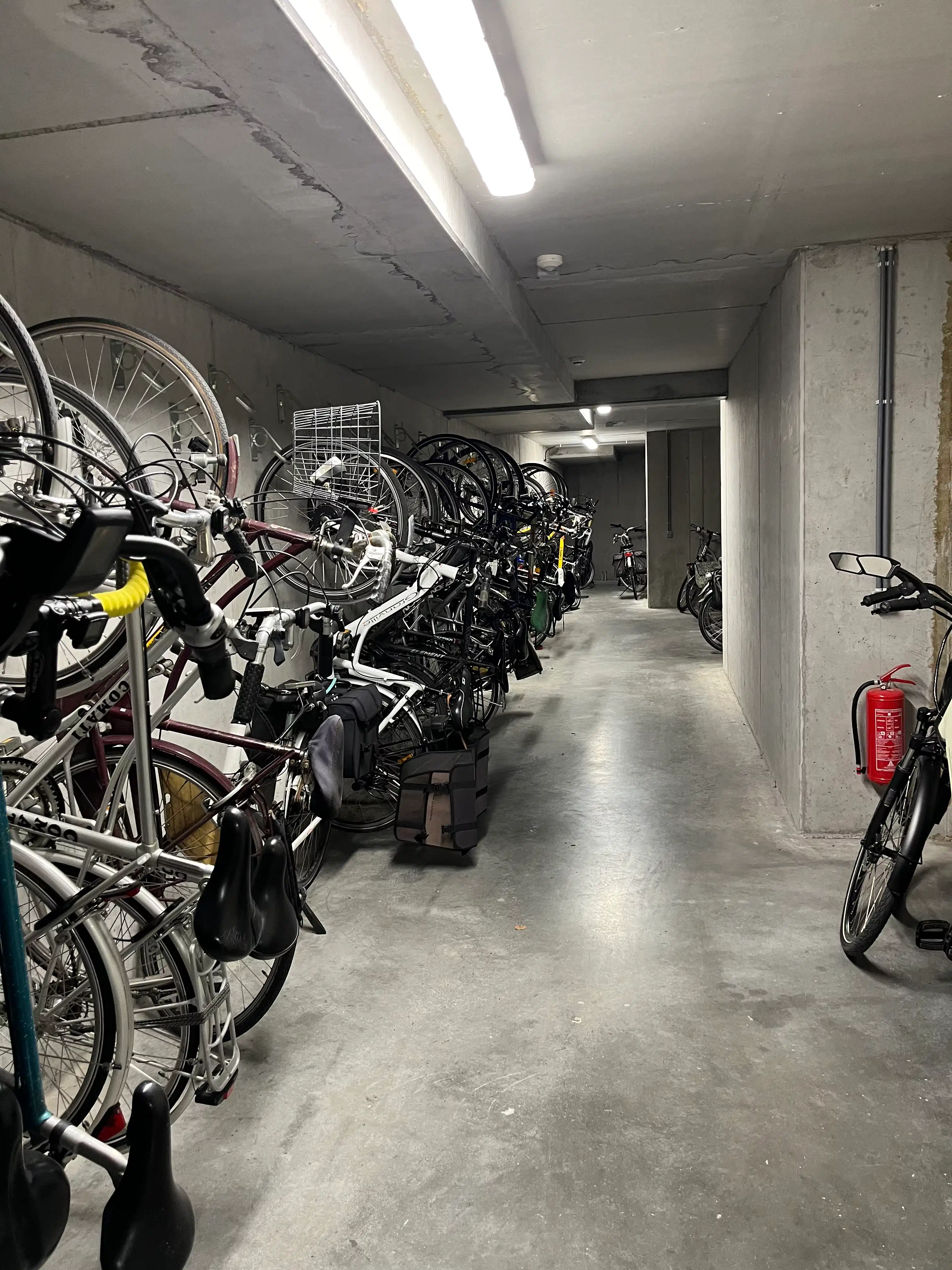 Instapklaar, lichtrijk appartement met zonneterrassen foto 25