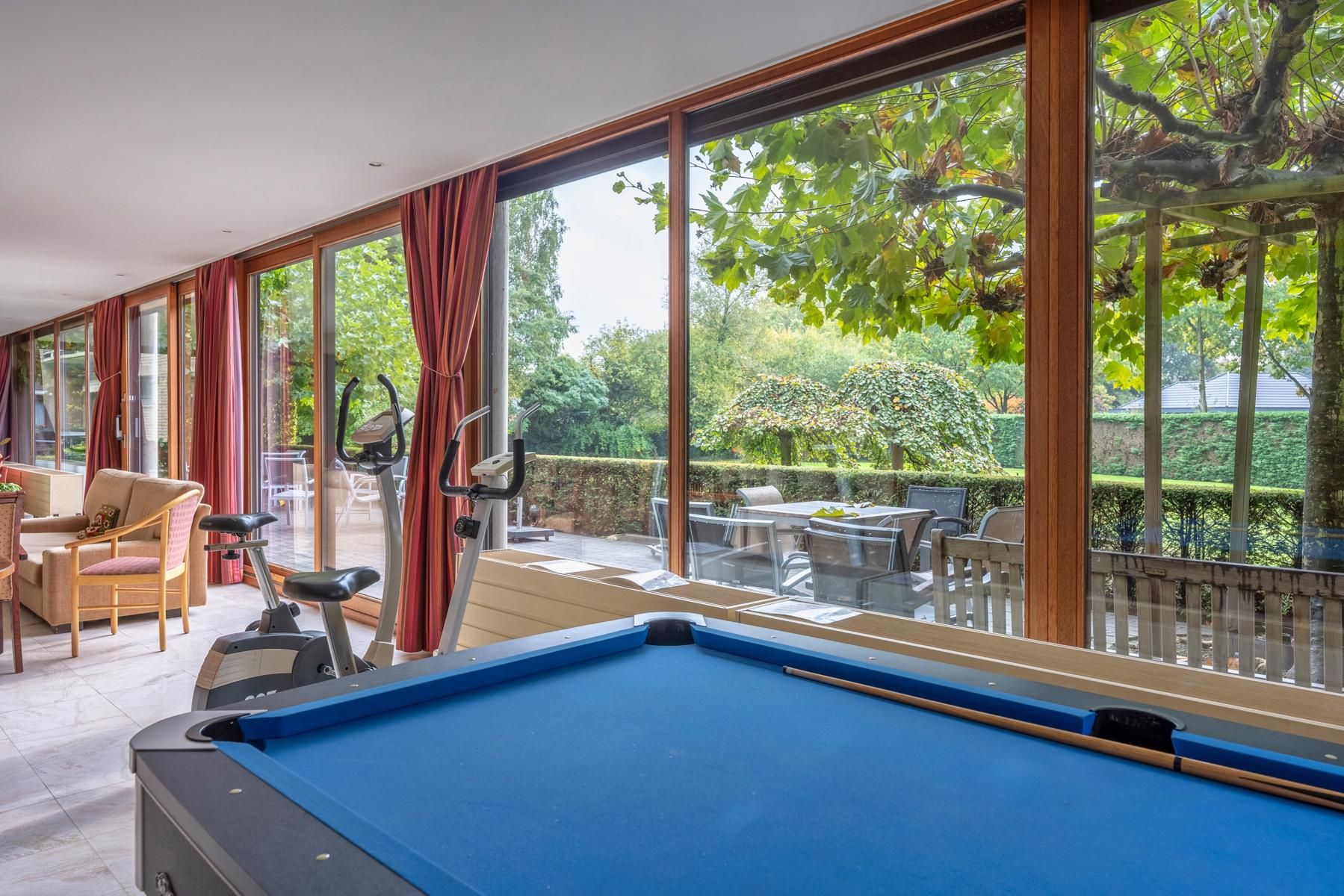 Degelijke serviceflat met terras in Residentie LINDENHOF foto 19