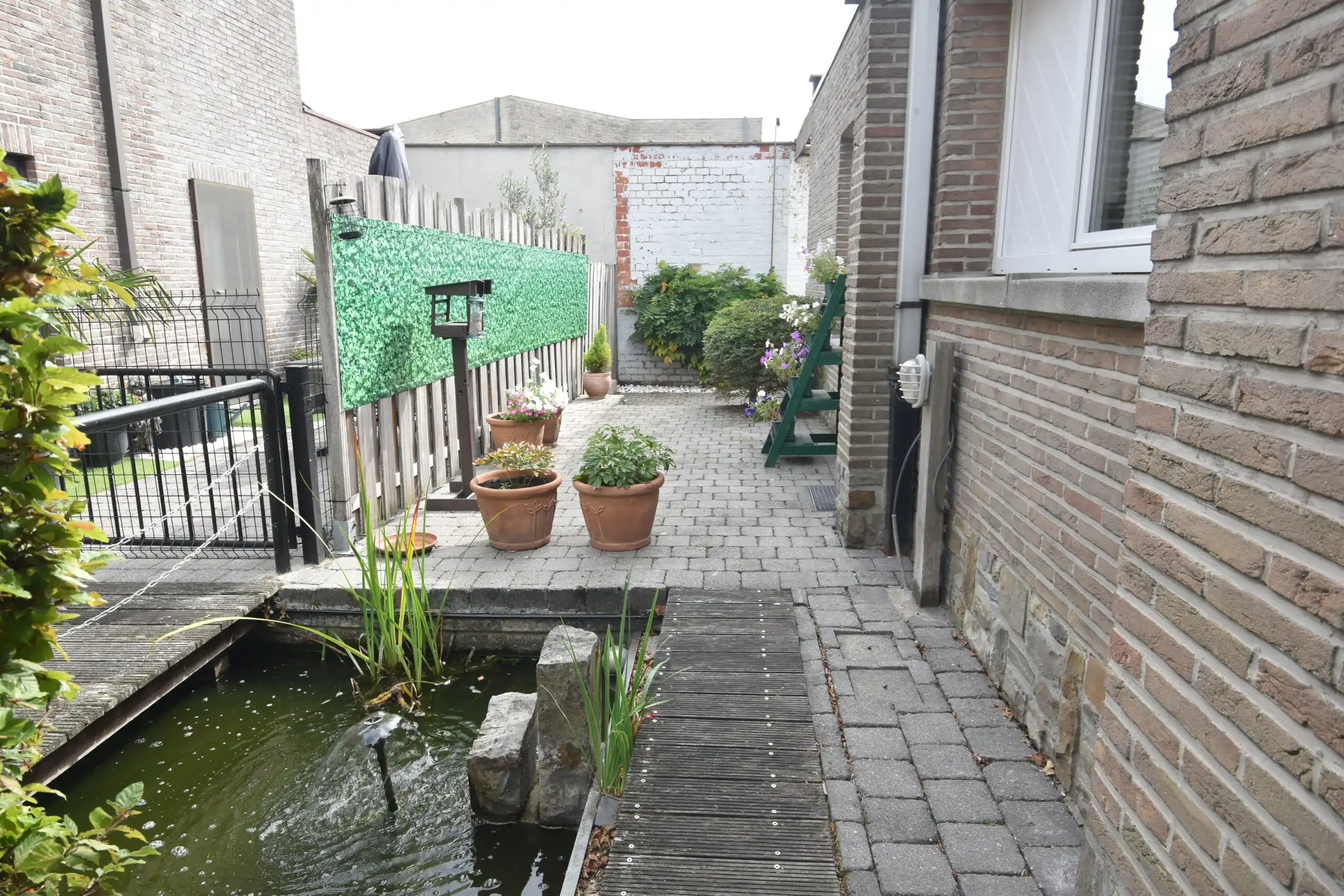 Charmante woning met magazijn – wordt volledig gerenoveerd opgeleverd foto 4