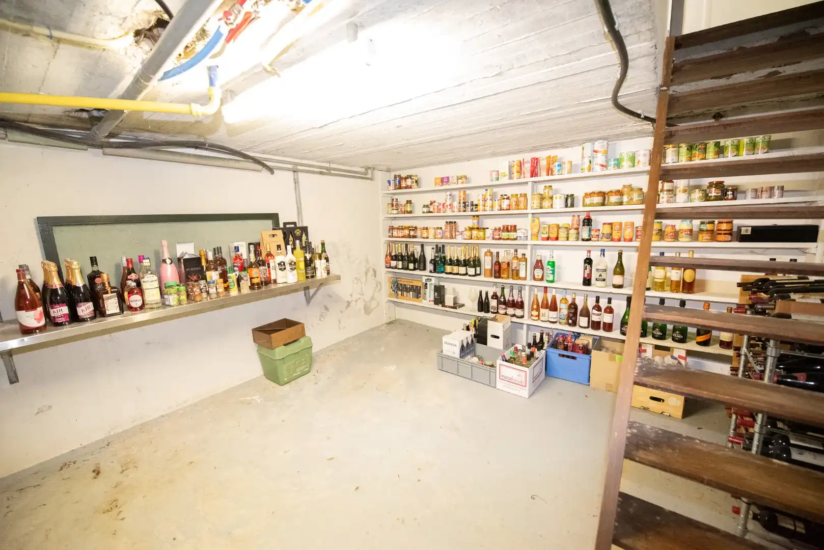 Ruime woning in "De Piste" met garage & tuin te huur! foto 17