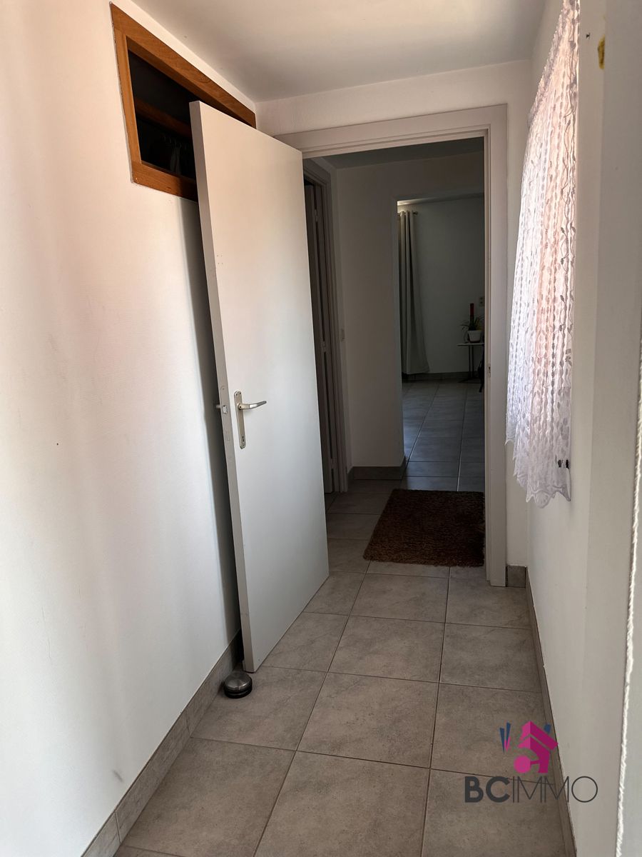 Ruime woning in Opoeteren te Maaseik foto 32