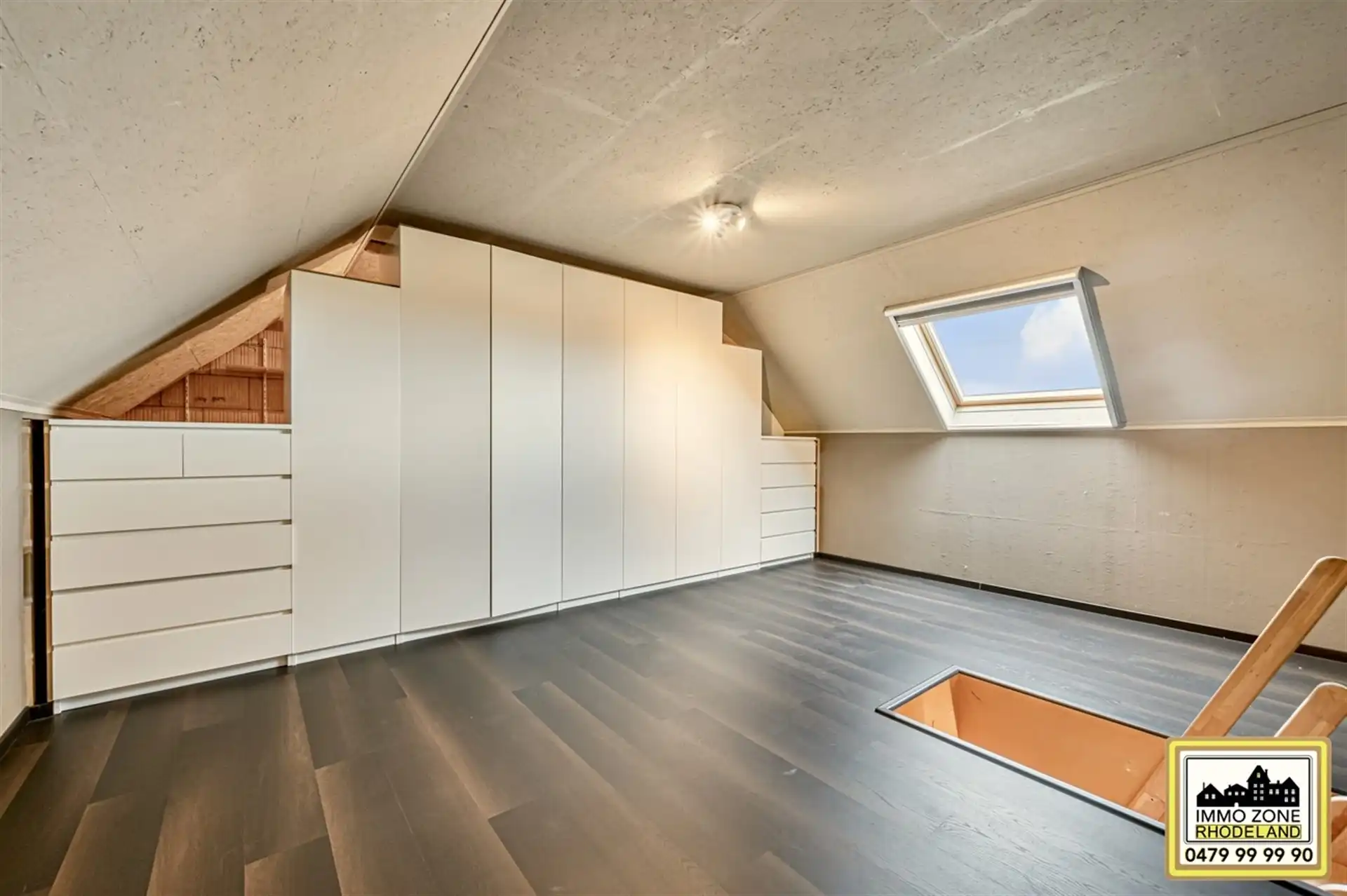 Prachtige instapklare woning met 4 slpks, garage en tuin foto 21
