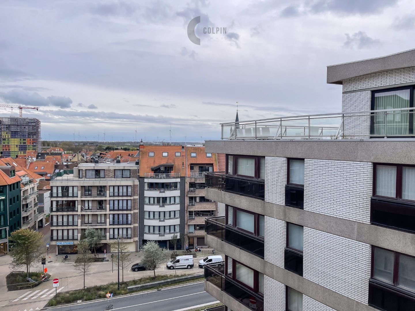 Gezellig 2 slaapkamerappartement in centrum Heist foto 3