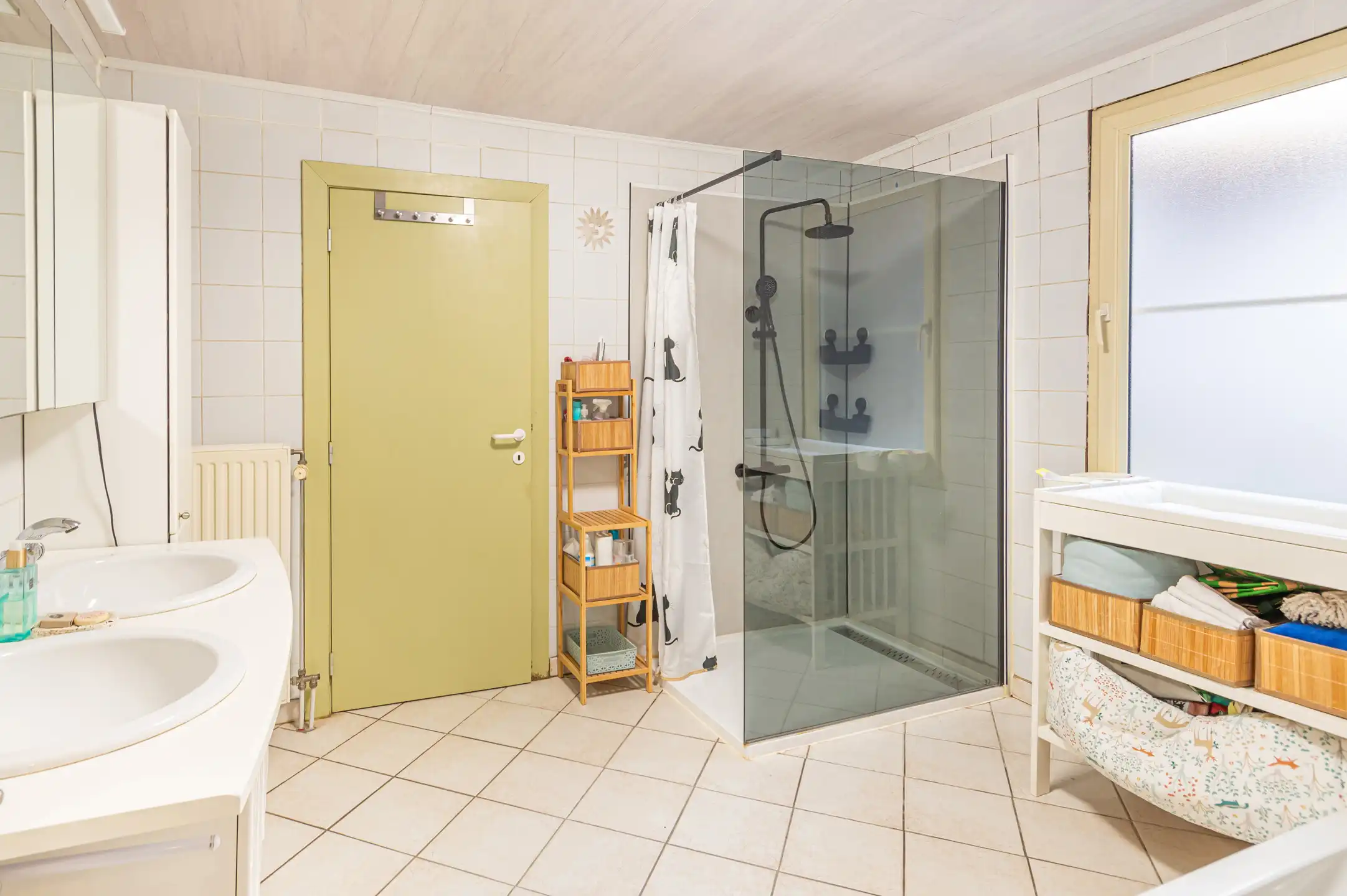 Gezellige woning op centrale locatie met dubbele garage!  foto 9