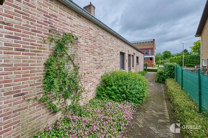 Dubbelwoonst met 2 huisnummers, mogelijk te gebruiken als kangoeroewoning, gelegen in Grote-Brogel. foto 8