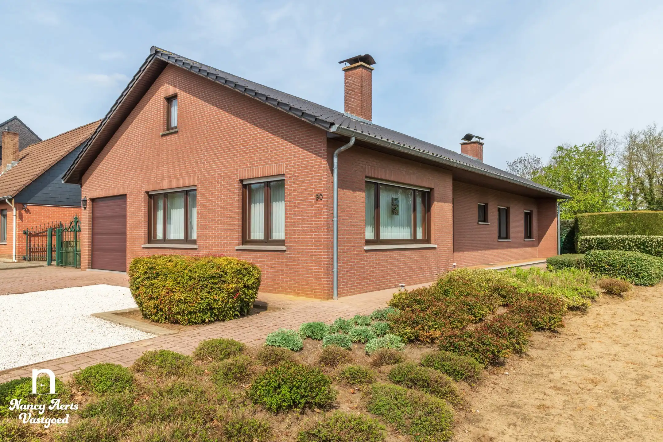 Lichtrijke woning met prachtige tuin en groeipotentieel foto 32