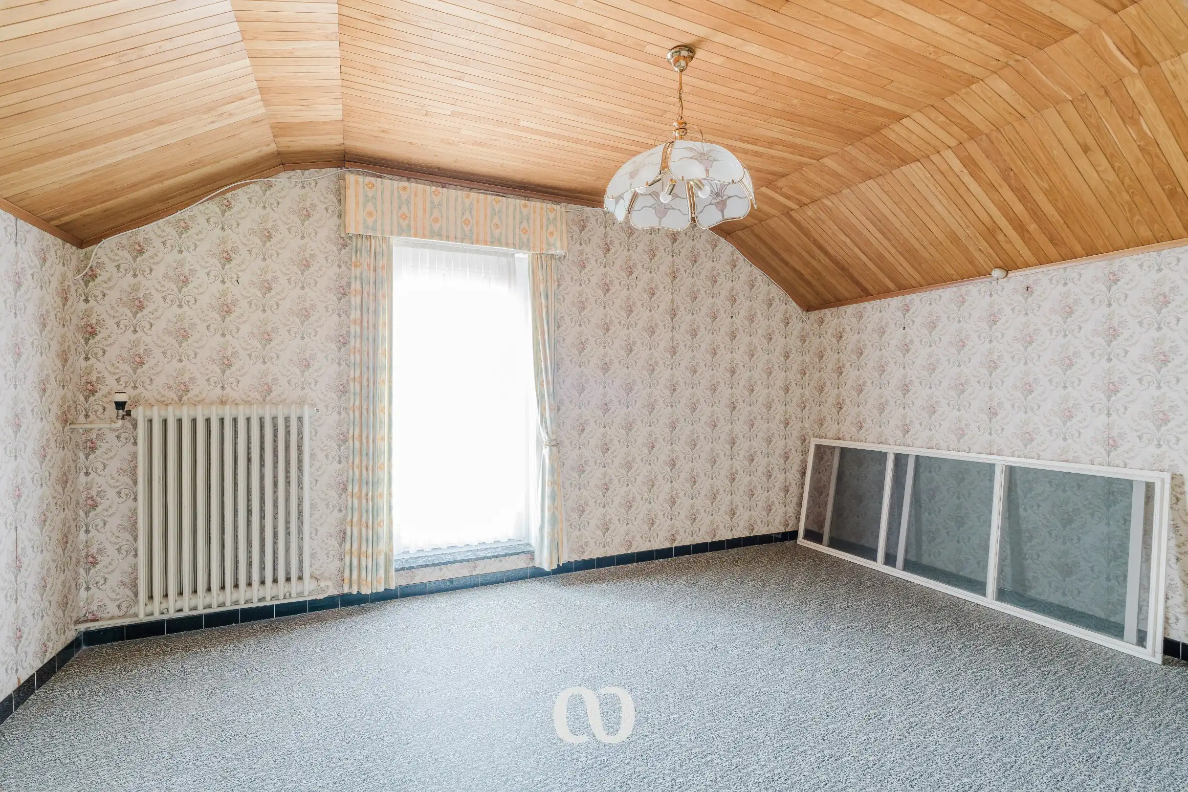 Stevige gezinswoning met tuin en volledige kelder in Lozer foto 13