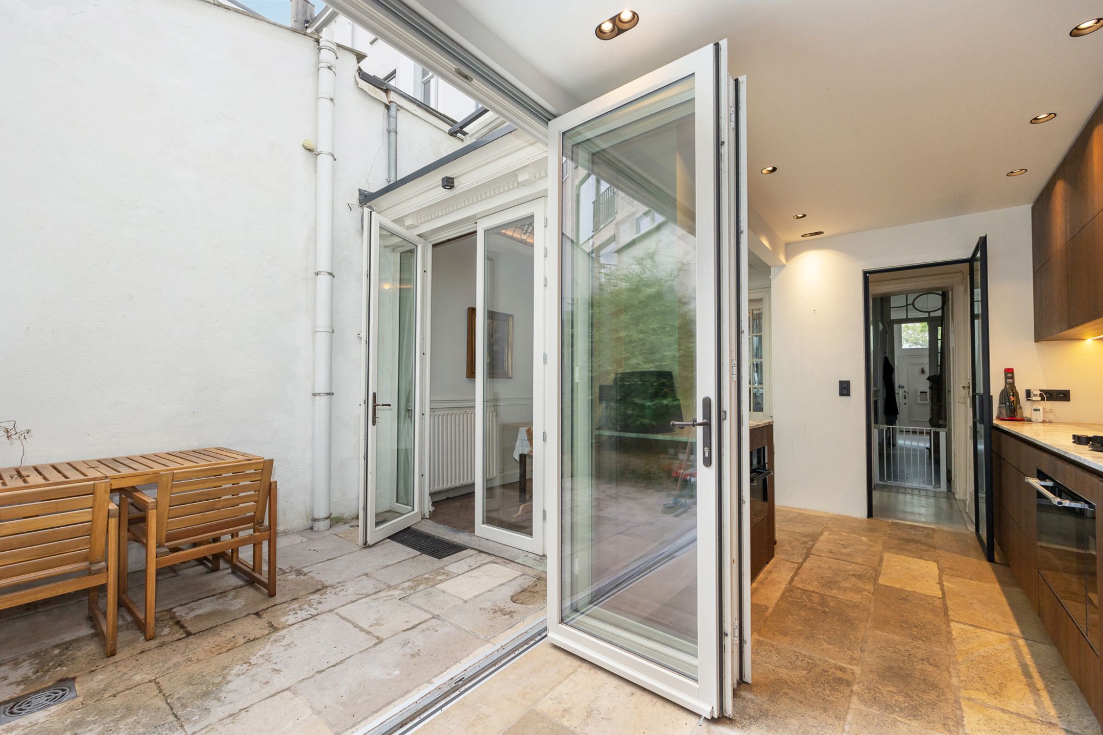 Authentiek herenhuis bij Lambermontplaats en nieuwe Zuidpark foto 22