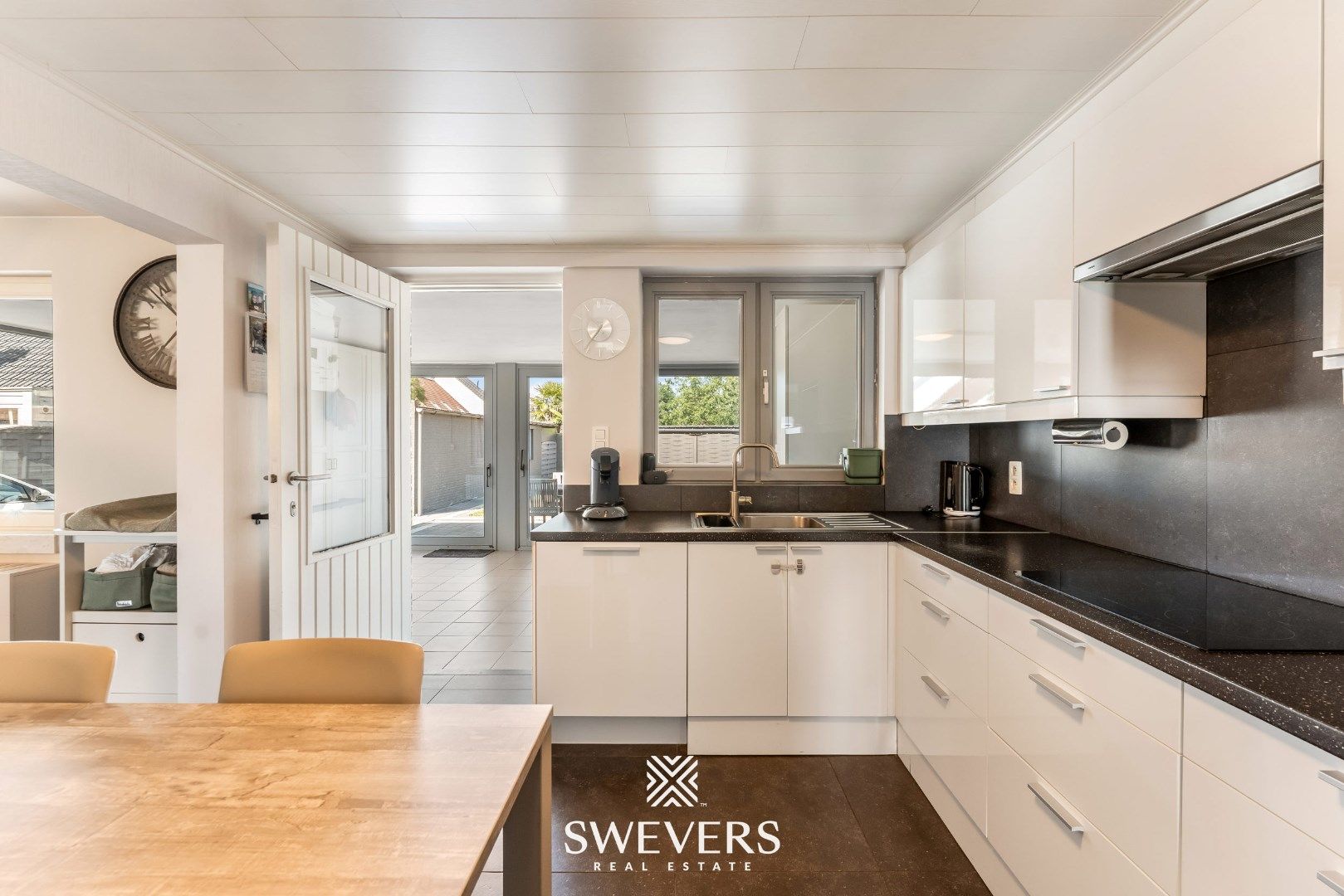 Ruime, instapklare woning met 6 slaapkamers op 7a 38ca te Koersel foto 11