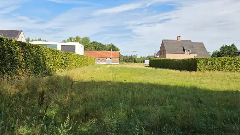 Bouwgrond 14 are open bebouwing mogelijkheid bijgebouw 75m² foto 4