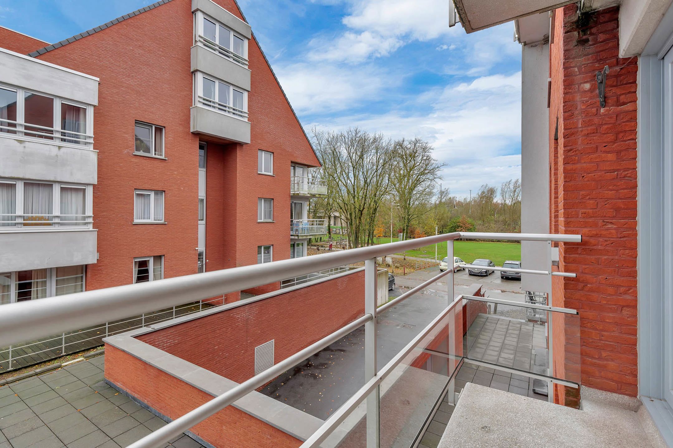 Instapklaar appartement in het hartje Deinze!  foto 8