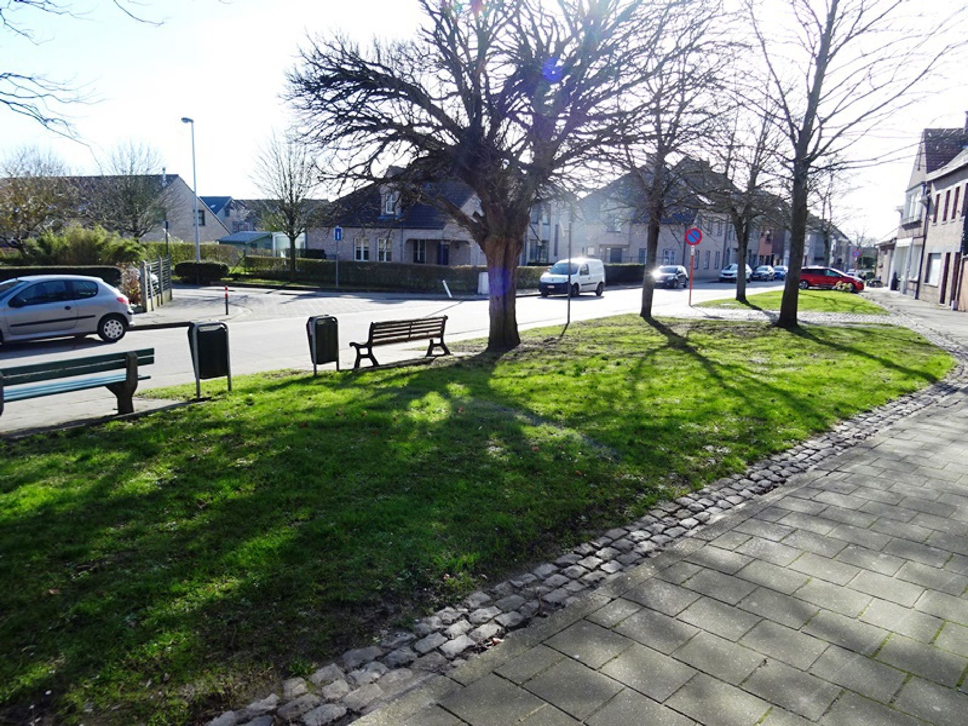 HOFSTADE  - Gezellige rijwoning vlakbij de dorpskern. foto 3