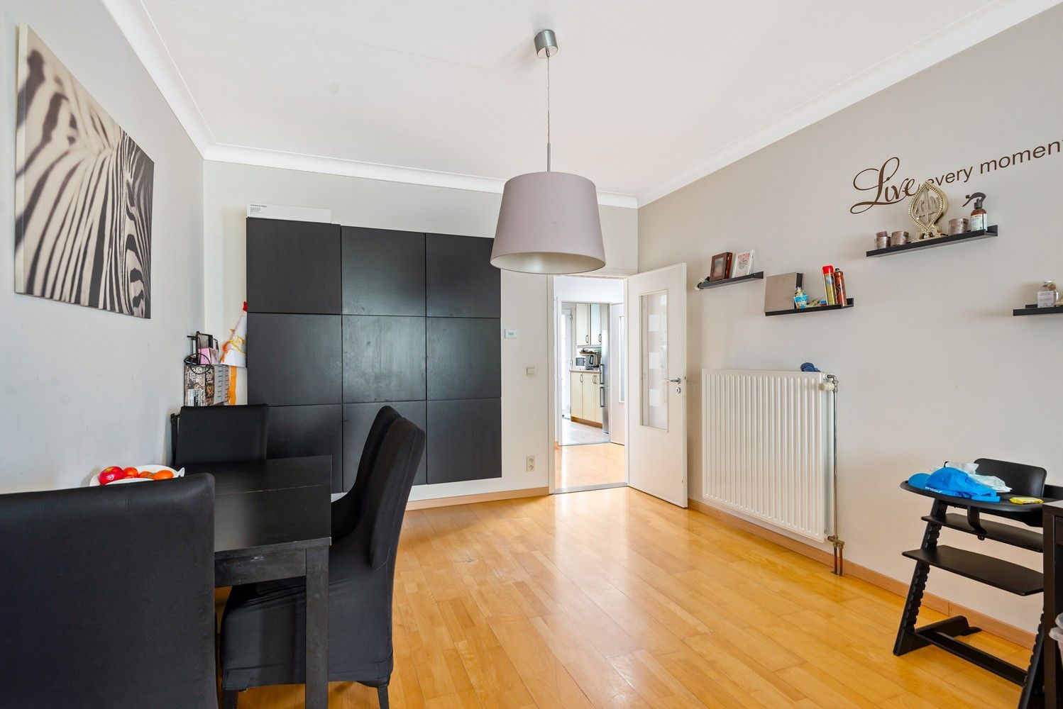 Gezellig appartement op een gegeerde locatie te Wilrijk! foto 6