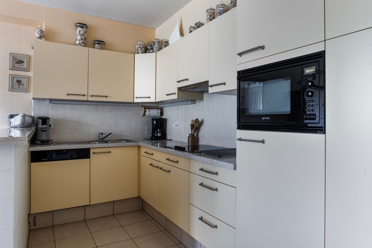 Schitterend gelegen appartement met twee slaapkamers te koop in Koksijde! foto 7