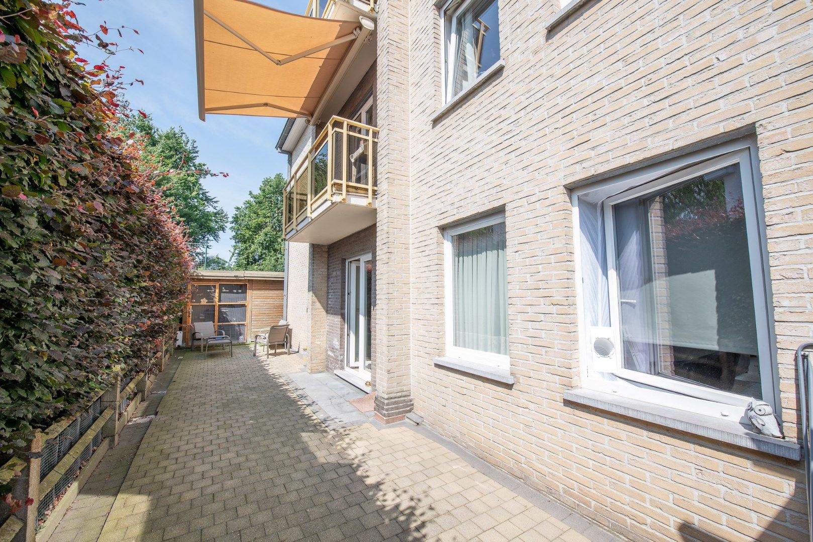 INVESTERINGSGEBOUW met 3 volwaardige appartementen + 3 garageboxen te Waregem. foto 3