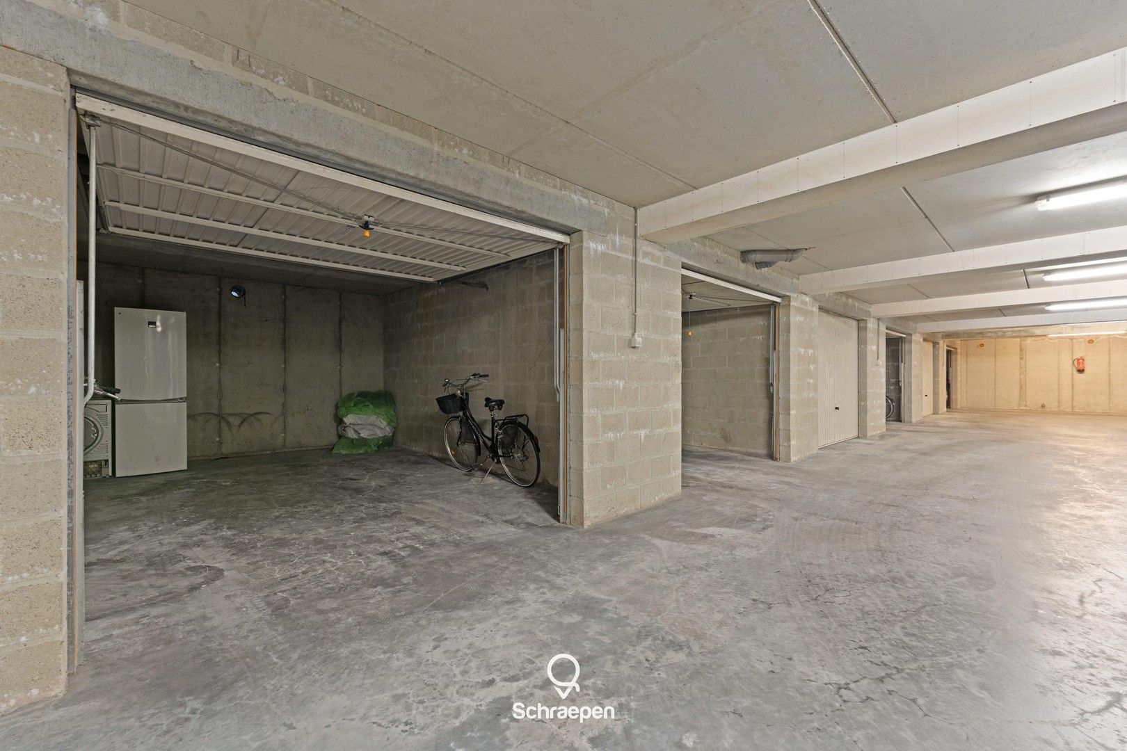 Instapklaar appartement met 2 slpks en garage op wandelafstand van centrum-Zonhoven! foto 17