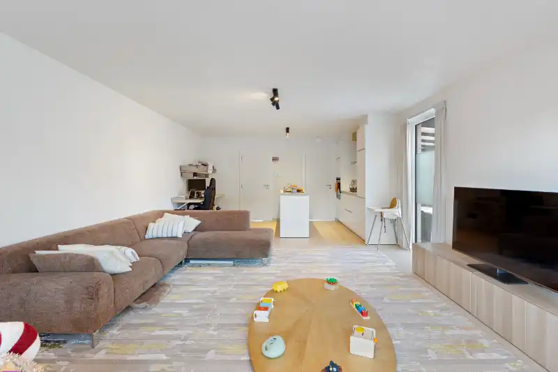 Recente nieuwbouwwoning nabij centrum Staden foto 4