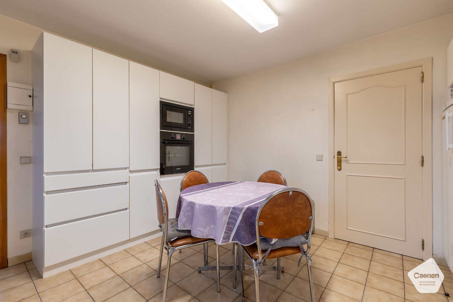 Charmante villa met tal van mogelijkheden en prachtige zongerichte tuin foto 13