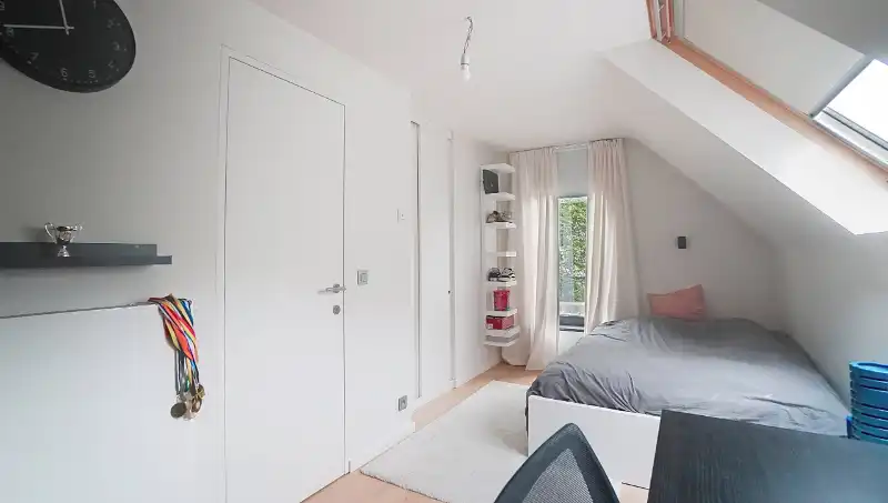 Moderne villa van 230m² op 14a08ca met openluchtzwembad foto 18