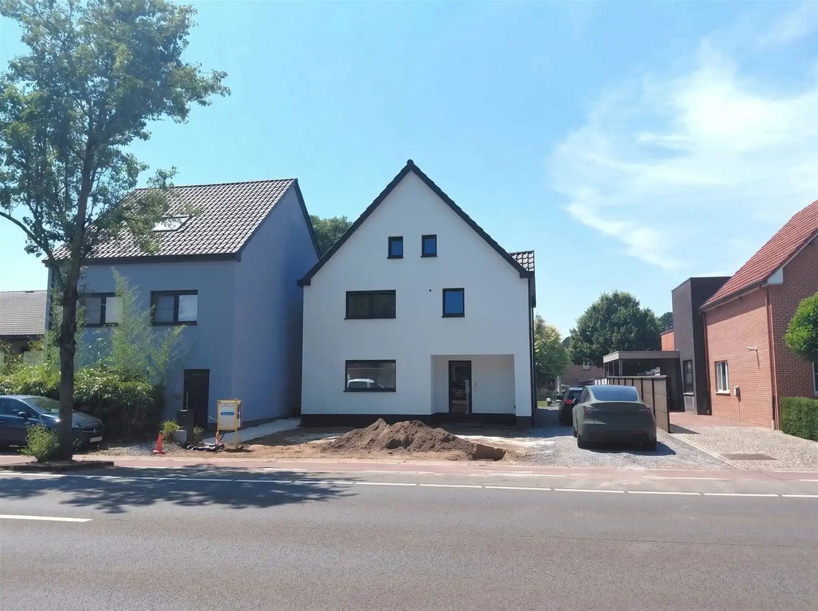 TE HUUR: Nieuwbouwwoning met 3 slaapkamers te Koersel! foto 2