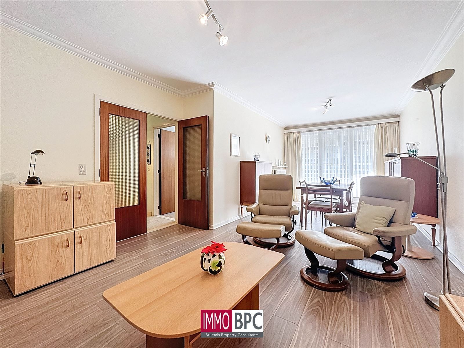 Charmant 1-slaapkamerappartement met terras met mogelijkheid aankoop van garage foto {{pictureIndex}}