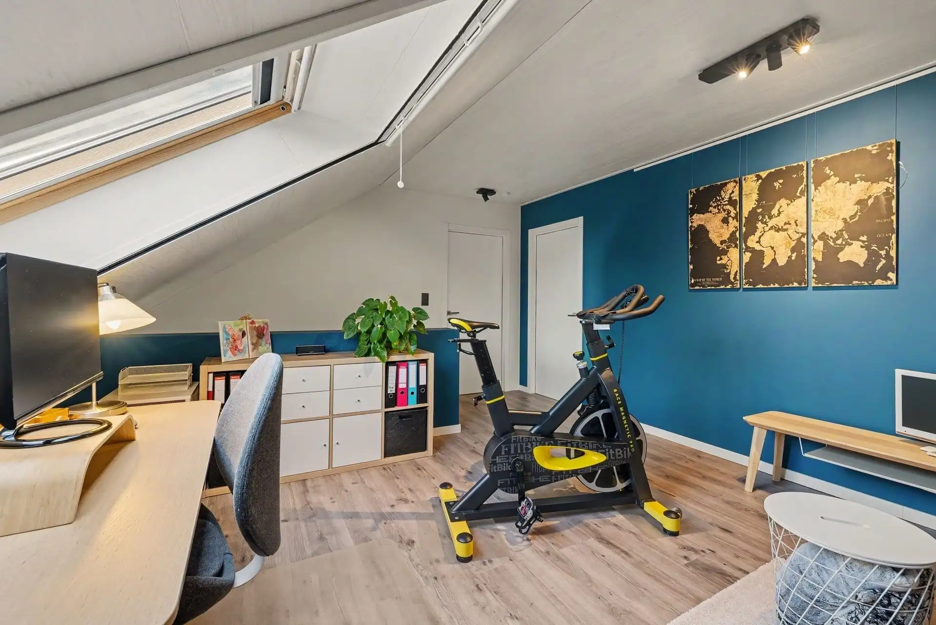 Uitstekend gelegen gezinswoning met inpandige garage en mooi aangelegde tuin (430m²) foto 21