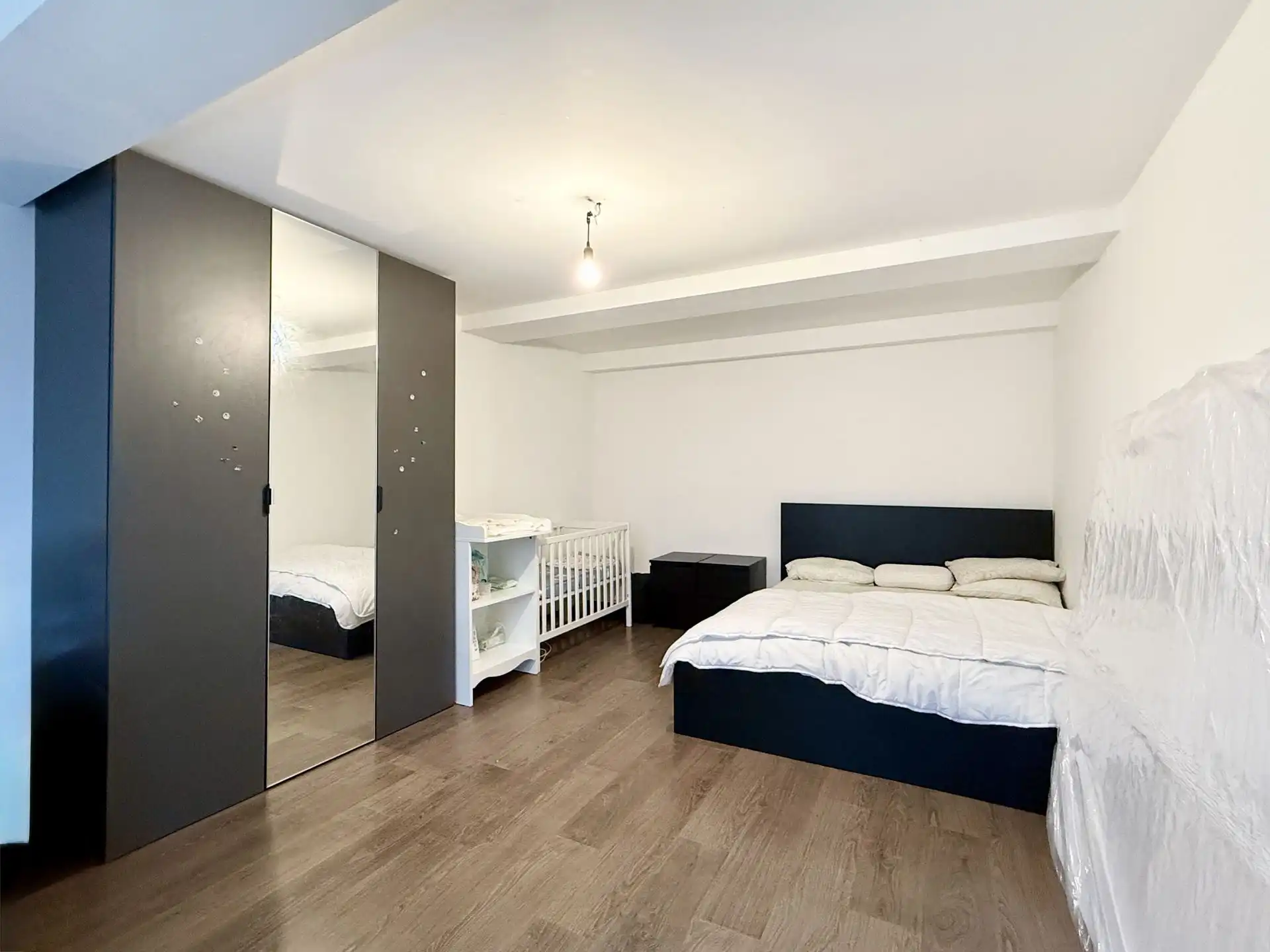 Mooi appartement van 104m2, 2 slaapkamers en kelder foto 5