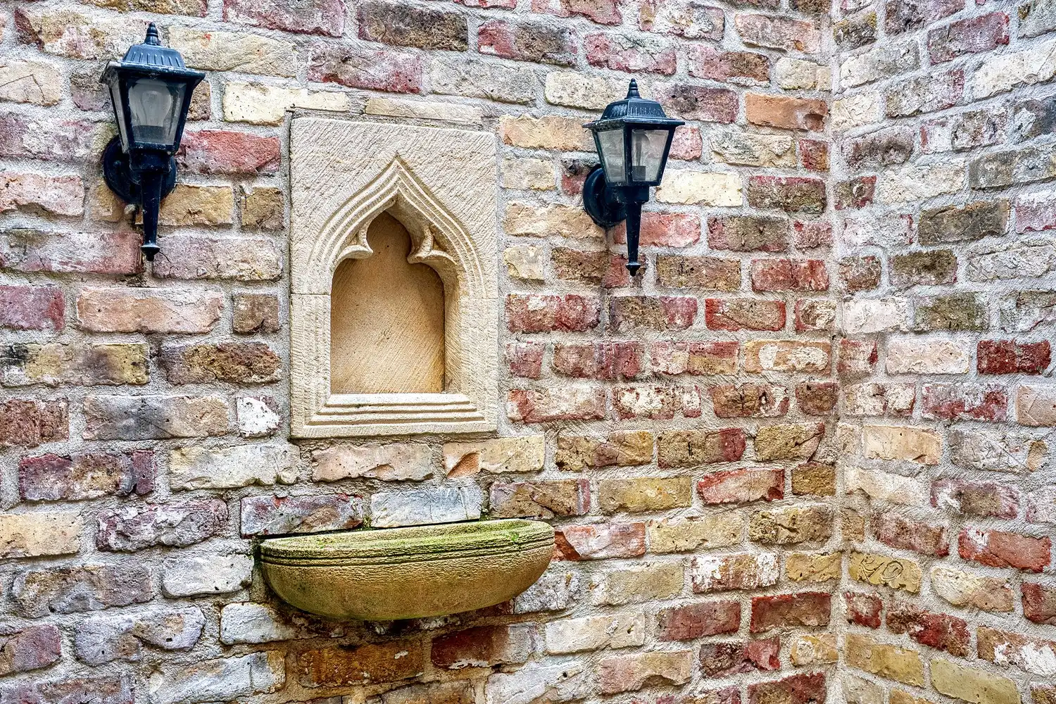 Brugge centrum, in charmante rustige straat,  NETTE KARAKTERVOLLE KNUSSE STADSWONING met patio en 2 ruime slaapkamers foto 22