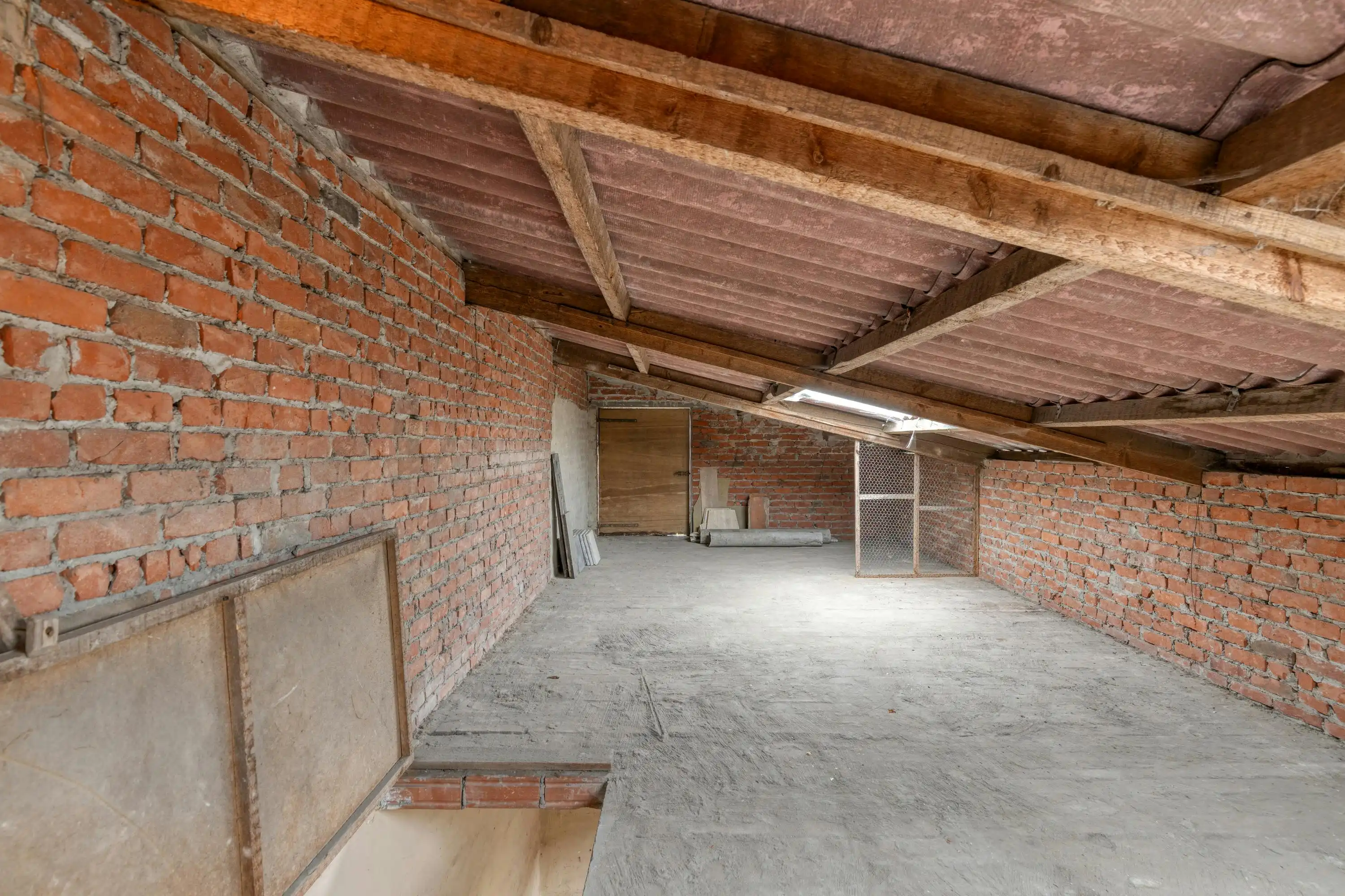 Huis te koop in Woesten met 3 kamers, garage en tuin foto 20