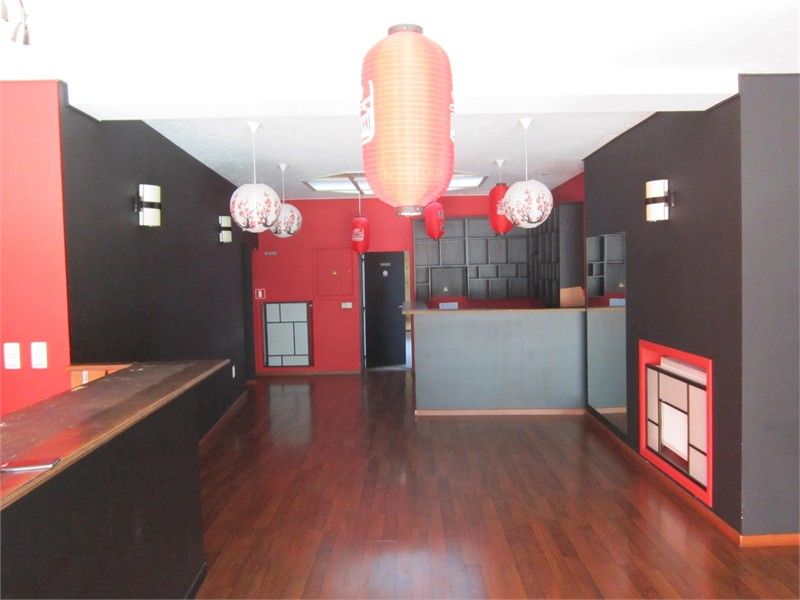 HANDELSRUIMTE MET VEEL POTENTIEEL TE HUUR IN HET CENTRUM VAN SINT-TRUIDEN foto 16