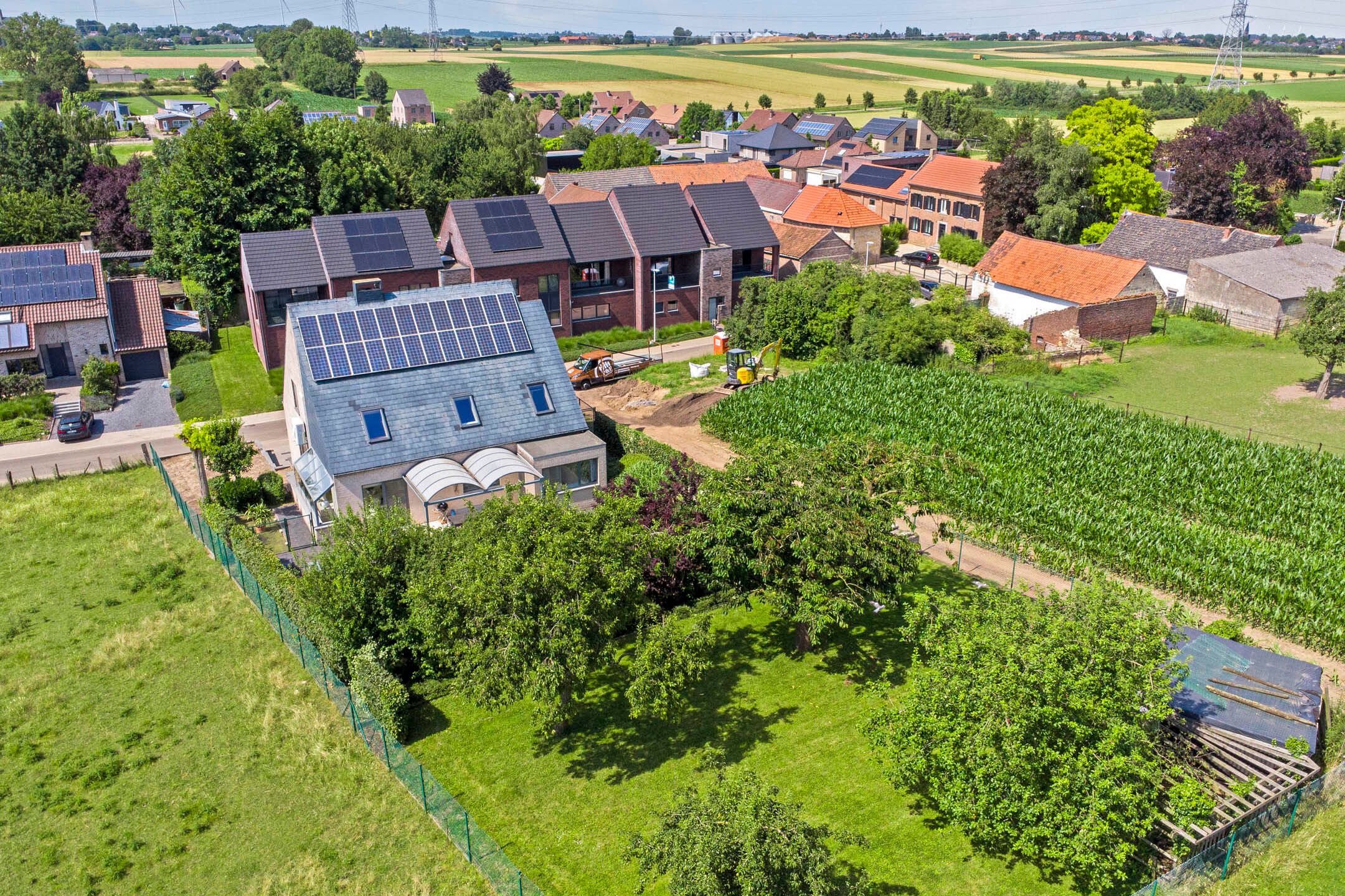 Uniek wonen in de dorpskern foto 8