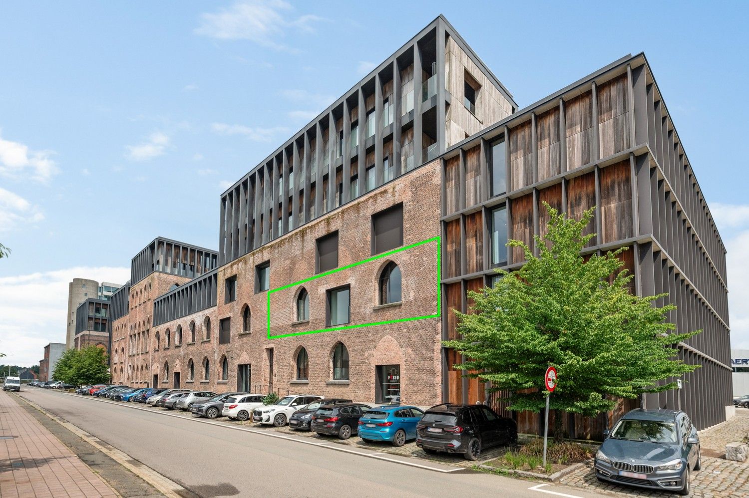 Inspirerend kantoor van ca. 140 m² te huur in het project Kanaal van Axel Vervoordt foto 3
