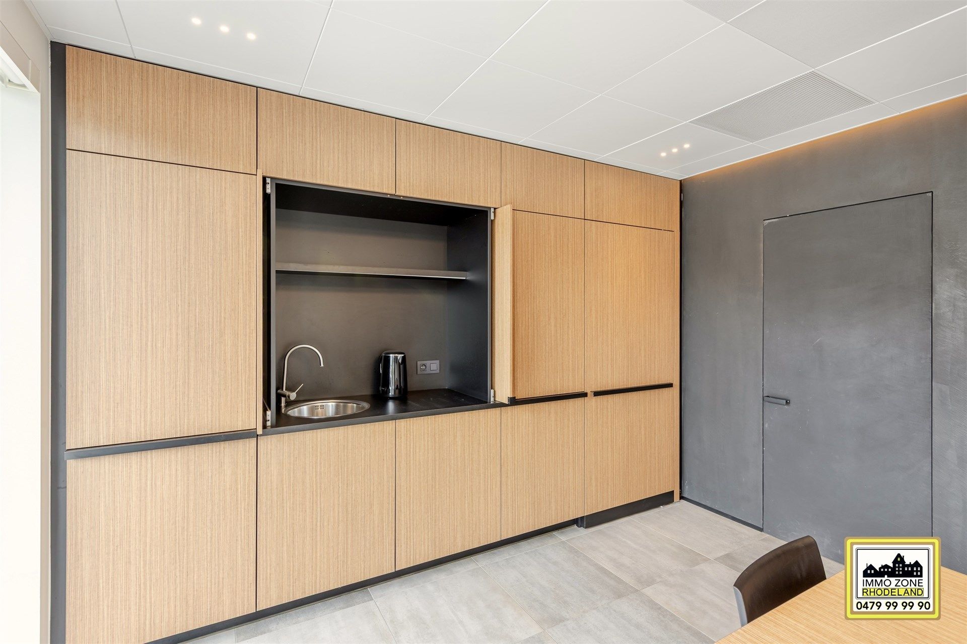 Prachtige handels-of bureelruimte op triple A locatie! foto 20