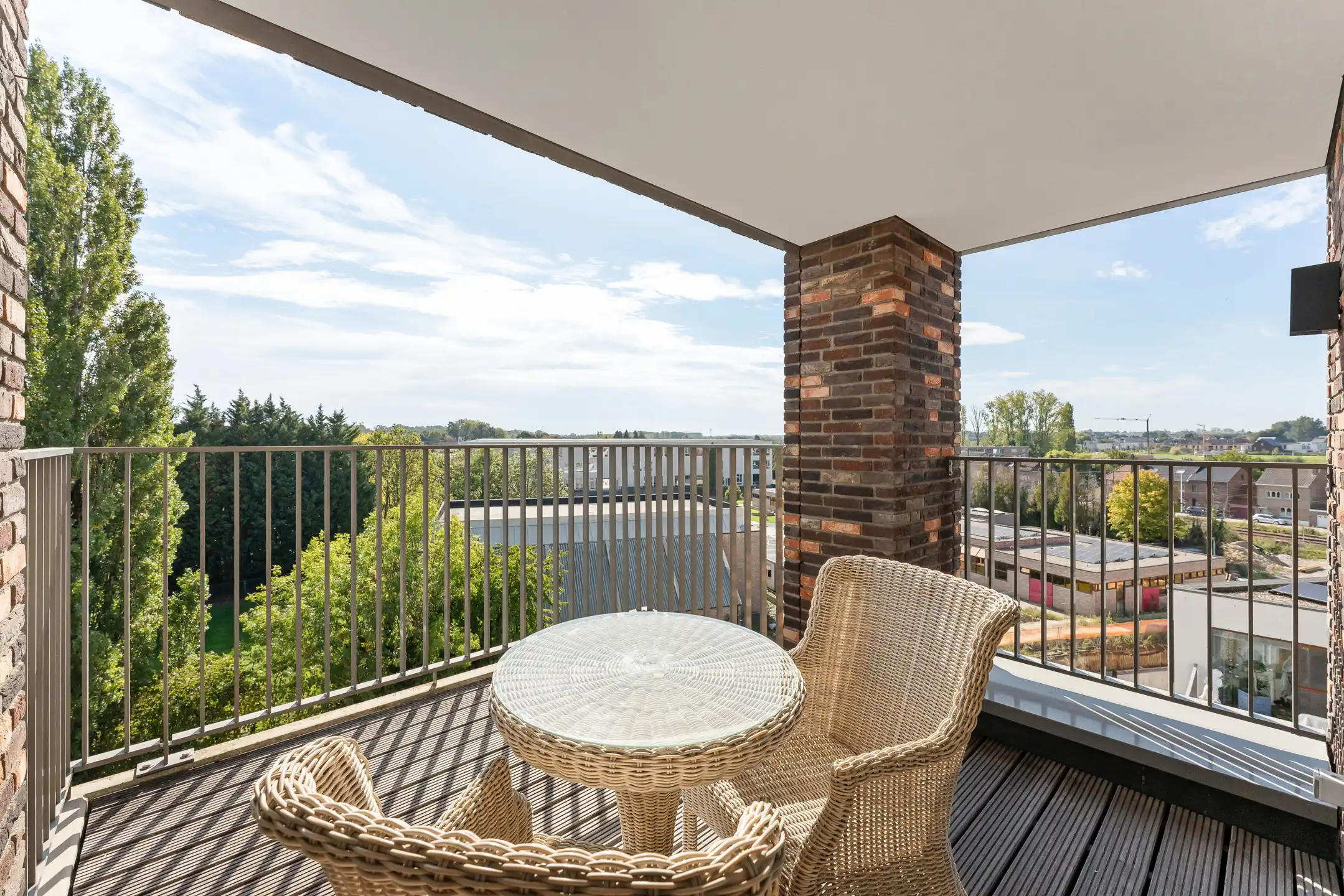 Penthouse met zonnig dakterras in hartje Bilzen foto 5