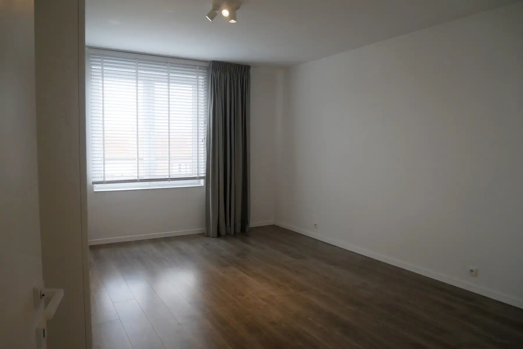 Appartement te huur foto 13