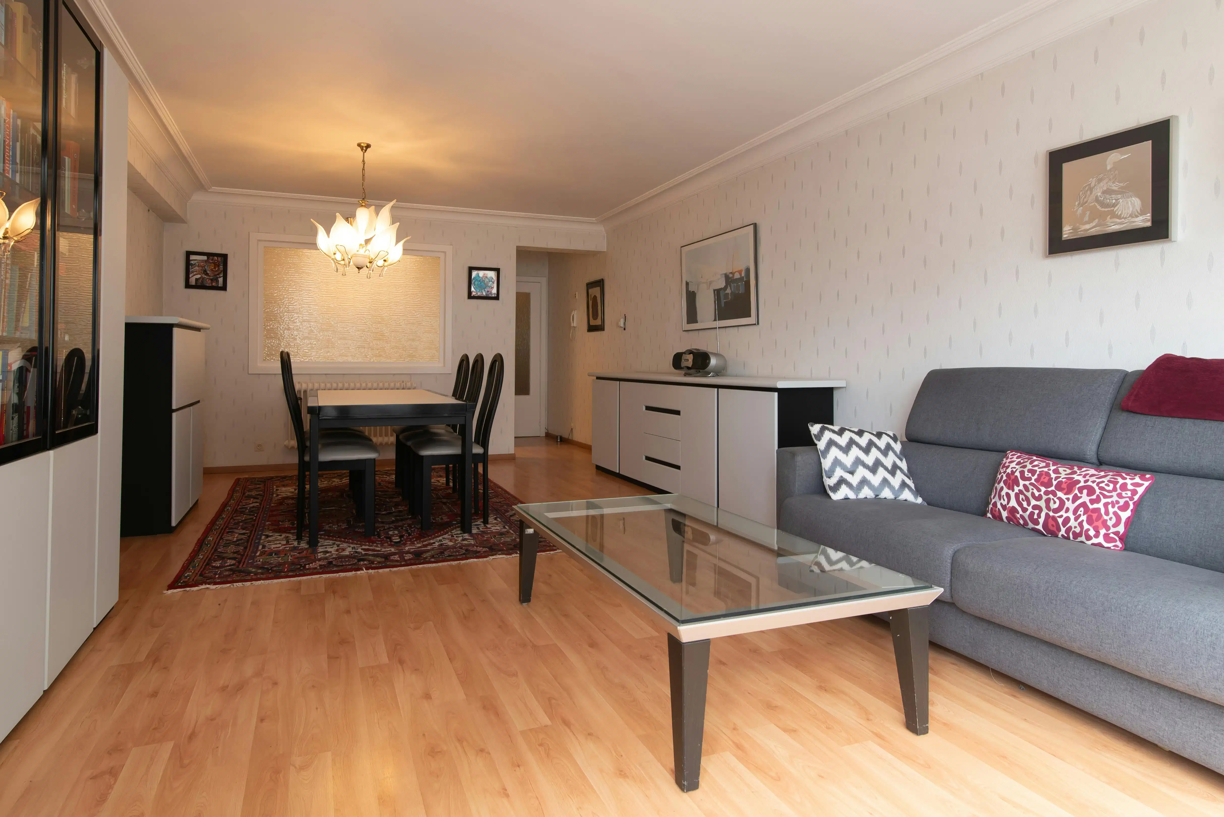 Ruim 2-slaapkamerappartement met magnifiek terras foto 6